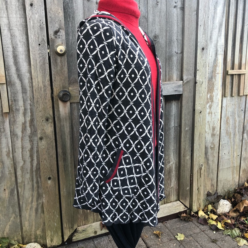 Belldini Sweater - Picture 13 of 16